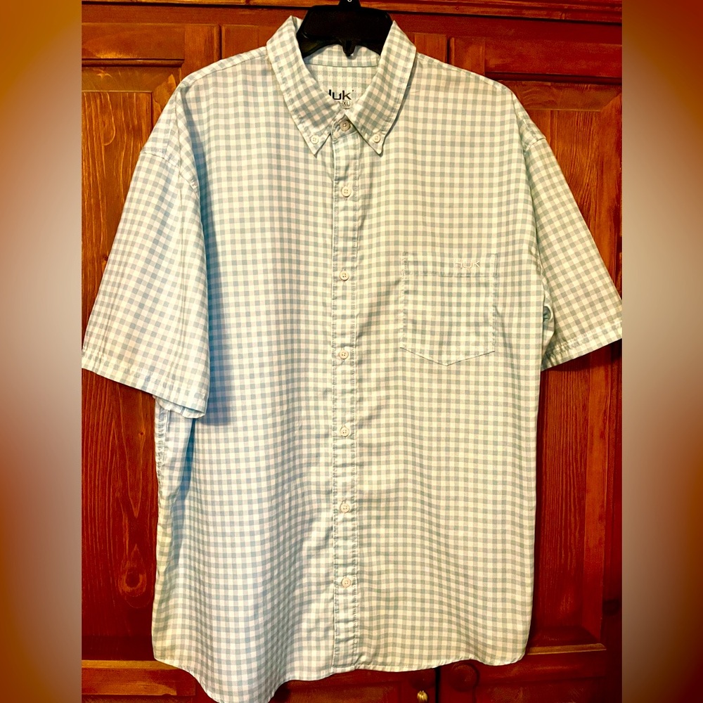 Huk fishing shirt. XL. Like new